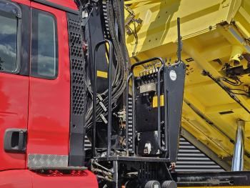 TGS 33.480 / 6x6 / 2-SIDE TIPPER / PALFINGER Z CRANE